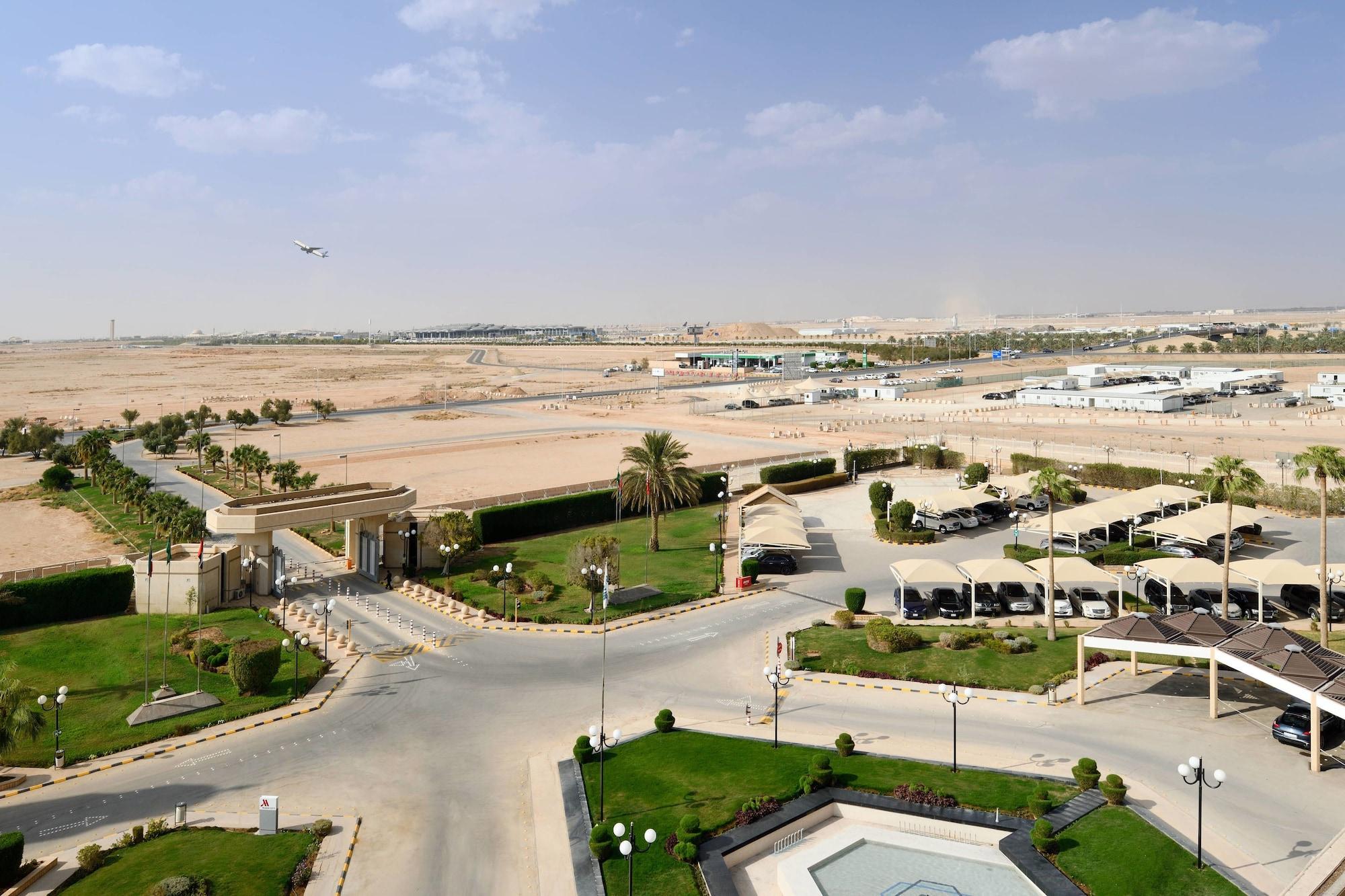 Riyadh Airport Marriott Hotel Exterior foto